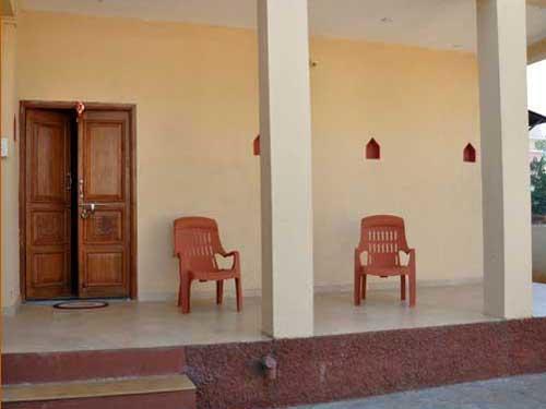 Mtdc Approved Mohiniraj Guest House Nashik Exterior foto